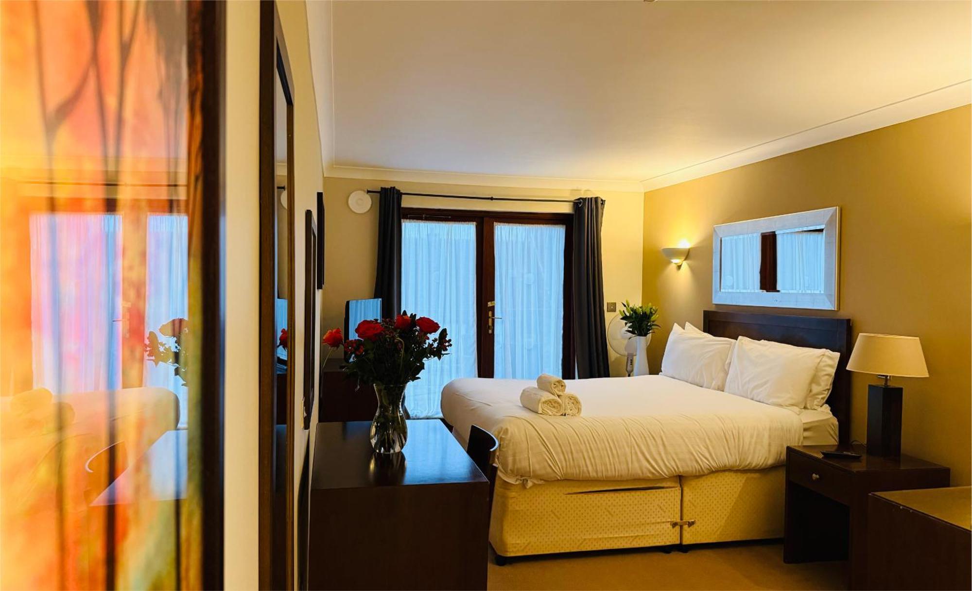 Hustyns Hotel Saint Wenn 외부 사진