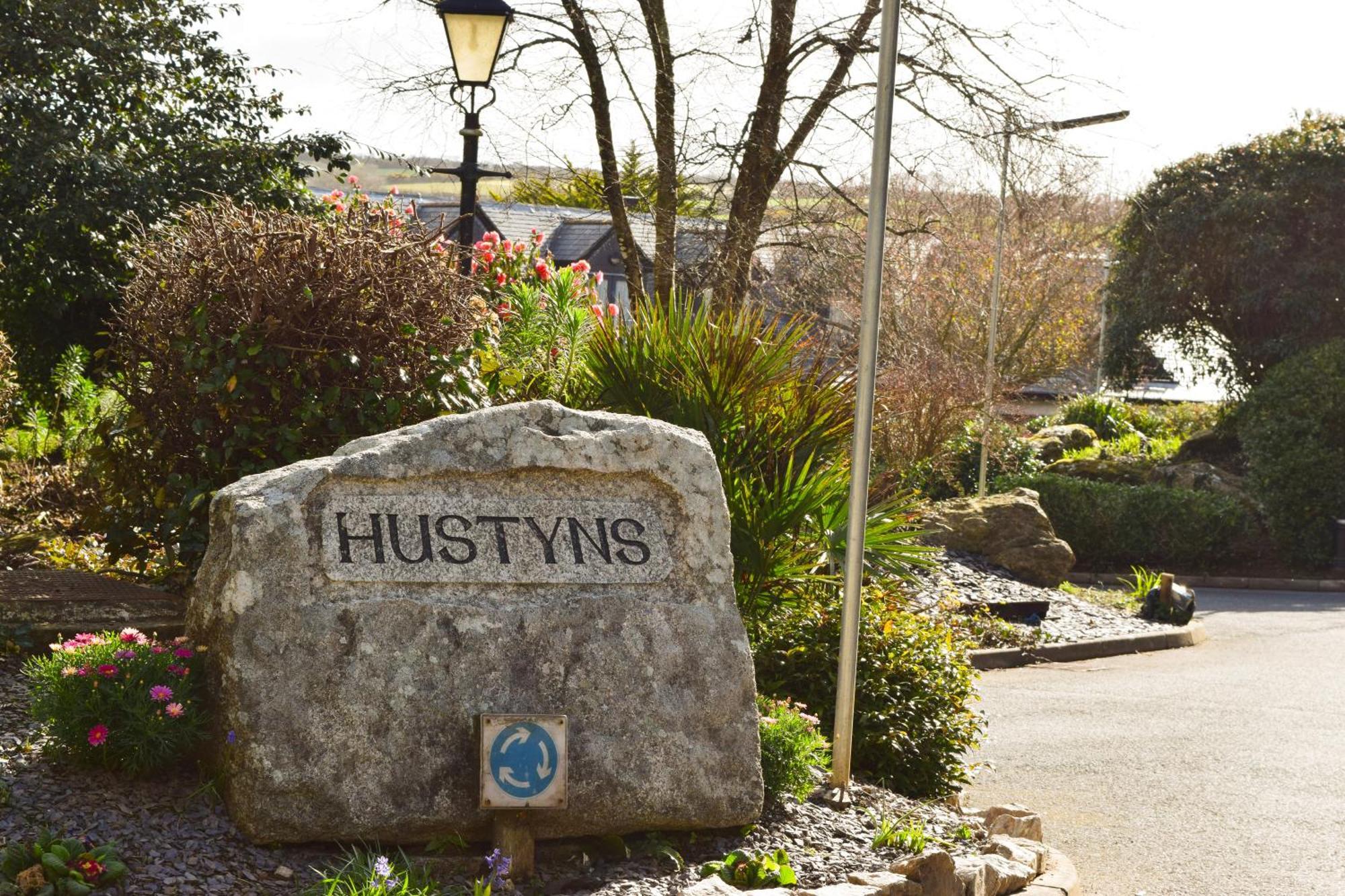 Hustyns Hotel Saint Wenn 외부 사진
